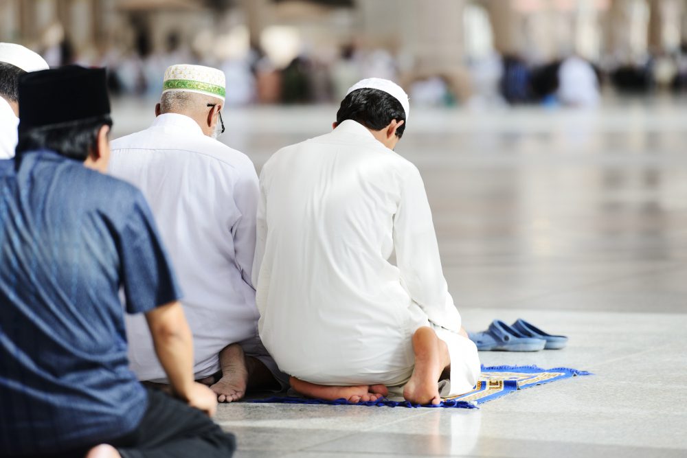 Proper Behavior in a Mosque